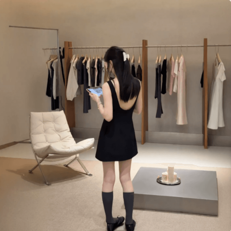 익스트림 제인 빛 요리 한 바람 검정색 조끼 와이드 레그 팬츠 세트 여성 의류 여름 빛 럭셔리 오래된 돈 바람 몸매 가꾸기 슬림해 보이는 투피스 세트 이미지 2