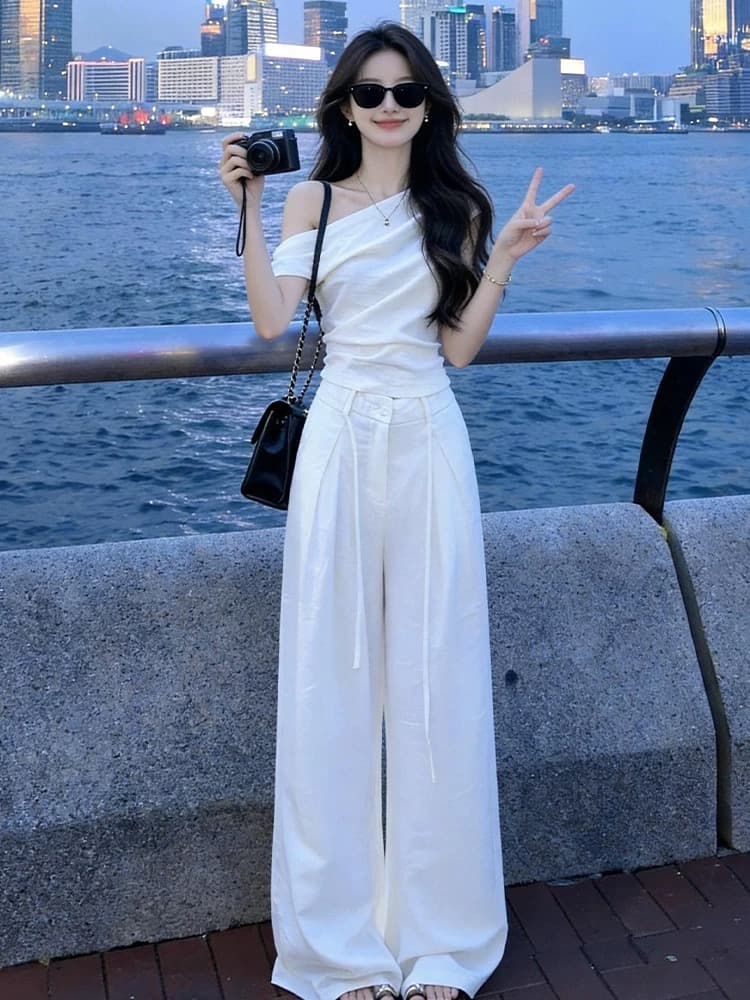 캐주얼 세트 여성 한 부서 품격 자이언트 잘 생긴 느긋한 화이트 비스듬한 어깨 의류 와이드 레그 팬츠 투피스 세트 2026 여름 상세 이미지 2