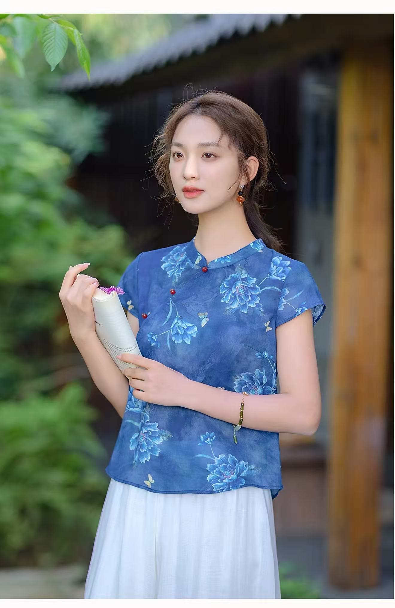 새로운 중식 파란색 라미 셔츠 여성용 짧은 소매 디자인 센스 몸매 가꾸기 2026 년 여름 새로운 품격 맨위 상세 이미지 10