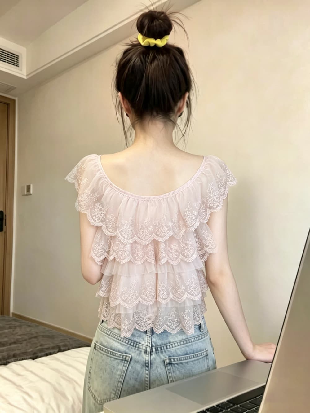 실사 프랑스식 프릴 여러 단계 레이스 조각 Feifei 소매 여성 셔츠 여름 2026 쇼트 스타일 맨위 상세 이미지 2