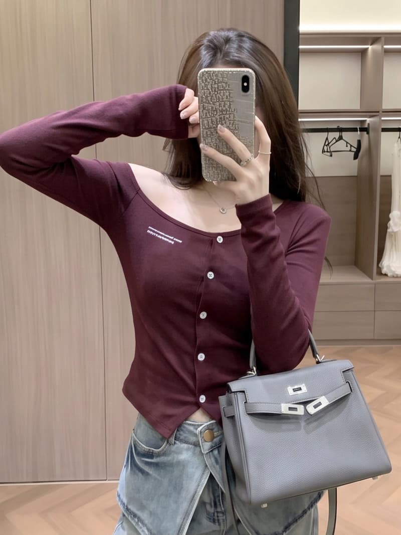실사 2026 가을 핫걸 알파벳 프린트 비스듬한 어깨 긴팔 티셔츠 여성 몸매 가꾸기 인사이드 가져 가라. 외출용 면 소재 맨위 상세 이미지 17