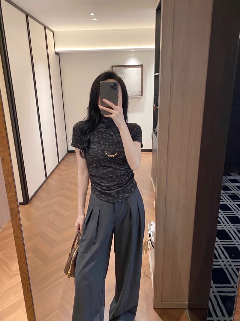 실사 2026 가을 중 터틀넥 품격 미니멀리즘 홀치기 염색 펌프 Pleat 허리 수축 반팔 티셔츠 벨트 목걸이 면 소재 맨위 이미지 4