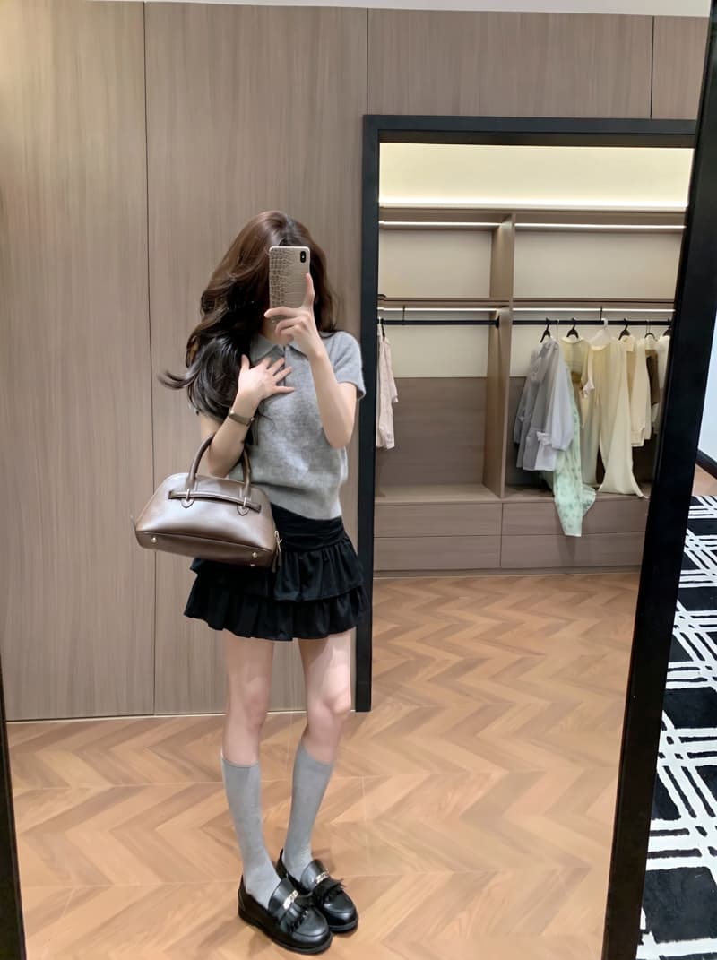 실사 2026 가을 겨울 새로운 주름 슬림해 보이는 프릴 케이크 드레스 스웨이드 원단 반신 한 마디 미니 스커트 여성 상세 이미지 6