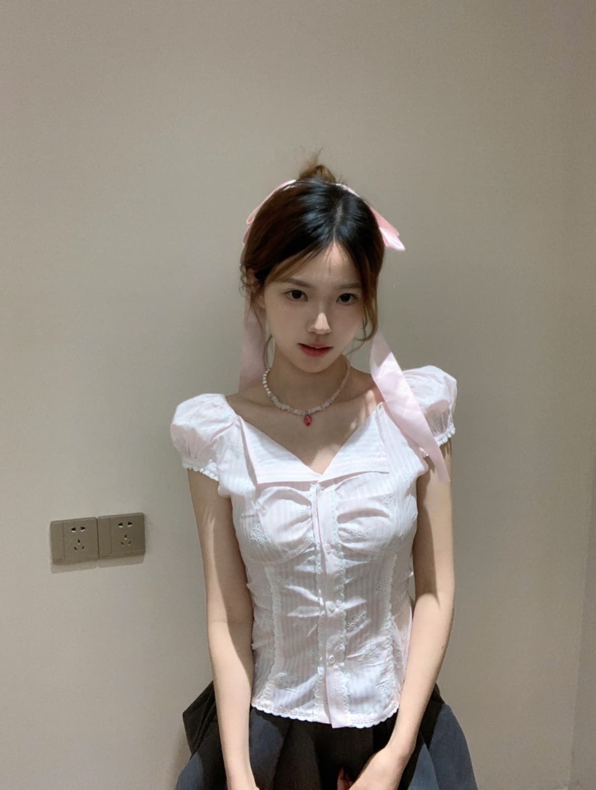레이스 레이스 체크무늬 반팔 셔츠 여름 새로운 슈퍼 잘 생긴 허리 수축 슬림해 보이는 거품 소매 셔츠 여성 이미지 3