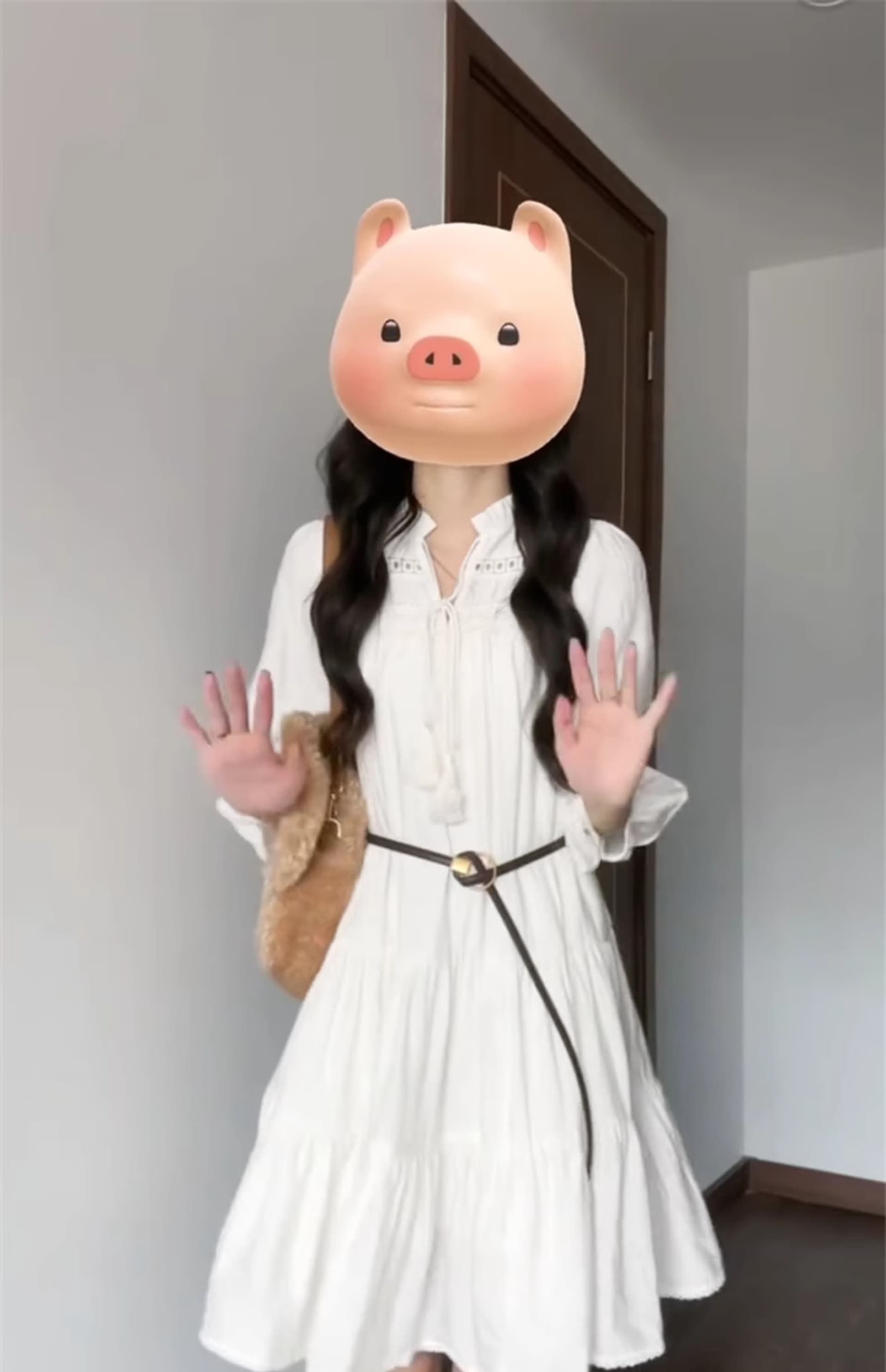 프랑스식 차 휴식 화이트 레이스업 V넥 벨트 홀로우 아웃 드레스 아이들 여름 허리 수축 슬림해 보이는 2026 여름 새로운 이미지 3