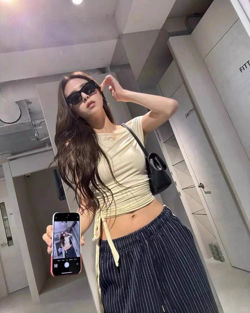 유럽 아메리칸 바람 살구 색상 비스듬한 칼라 오프숄더 핫걸 몸매 가꾸기 레이스업 티셔츠 조끼 맨위 여성 쉔 있음 Na 스타 같은 단락 상세 이미지 5