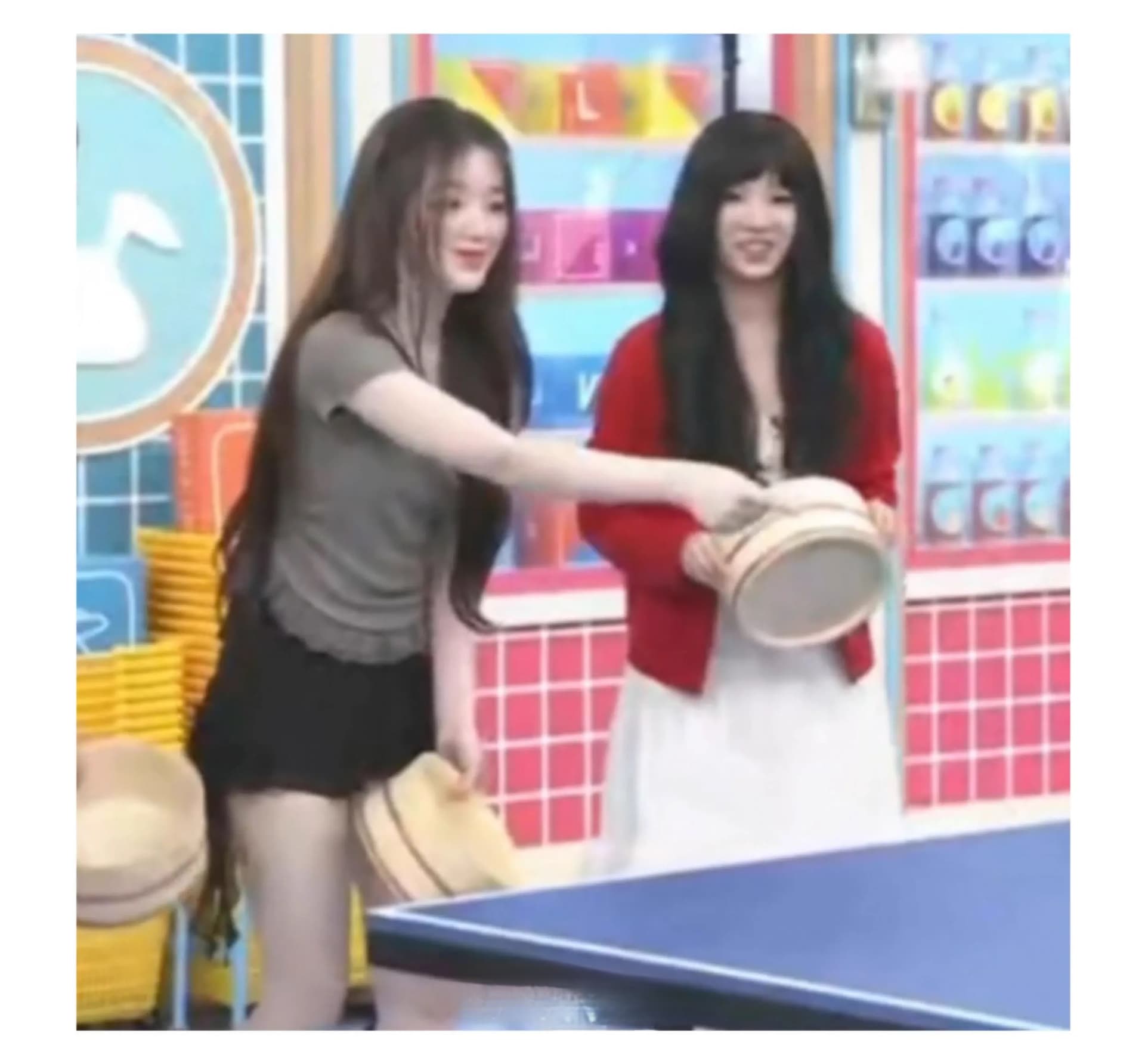 리프 슈 후아 스타 같은 단락 한국 스타일 구매 회색 레이스 조각 레이스 몸매 가꾸기 펌프 Pleat 반팔 티셔츠 맨위 여성 상세 이미지 3