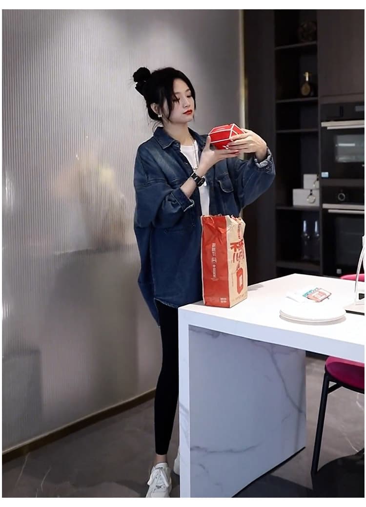 2026 가을 새로운 고급 센스 연령 감소 아름다운 외국 가스 Chic 아메리칸 레트로 그라데이션 데님 맨위 여성 코트 상세 이미지 5