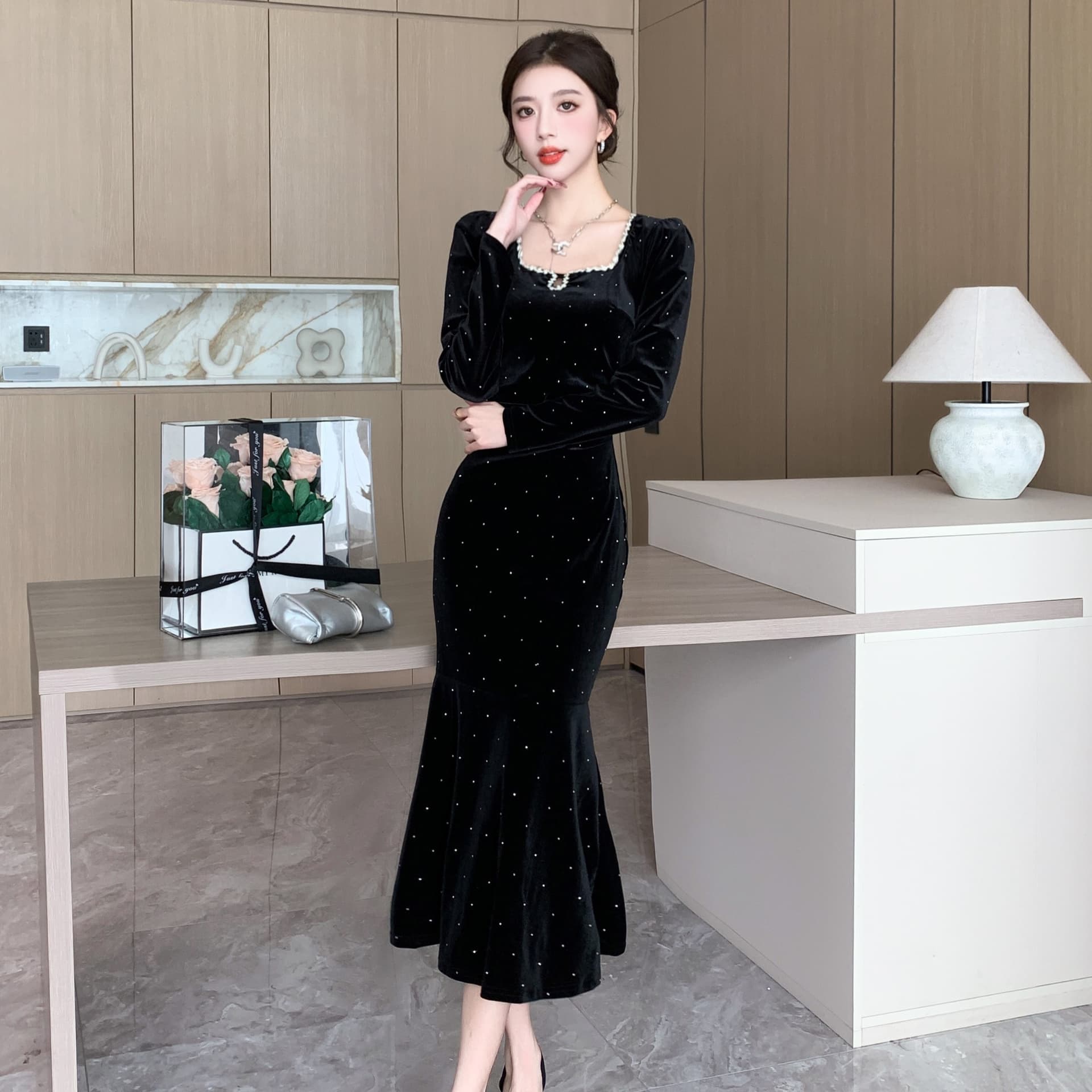 파리 명문 여성 그는 벤 파티 프랑스식 레트로 품격 작은 검은 드레스 비즈 박기 허리 수축 슬림해 보이는 중간 길이 여성 드레스 이미지 4