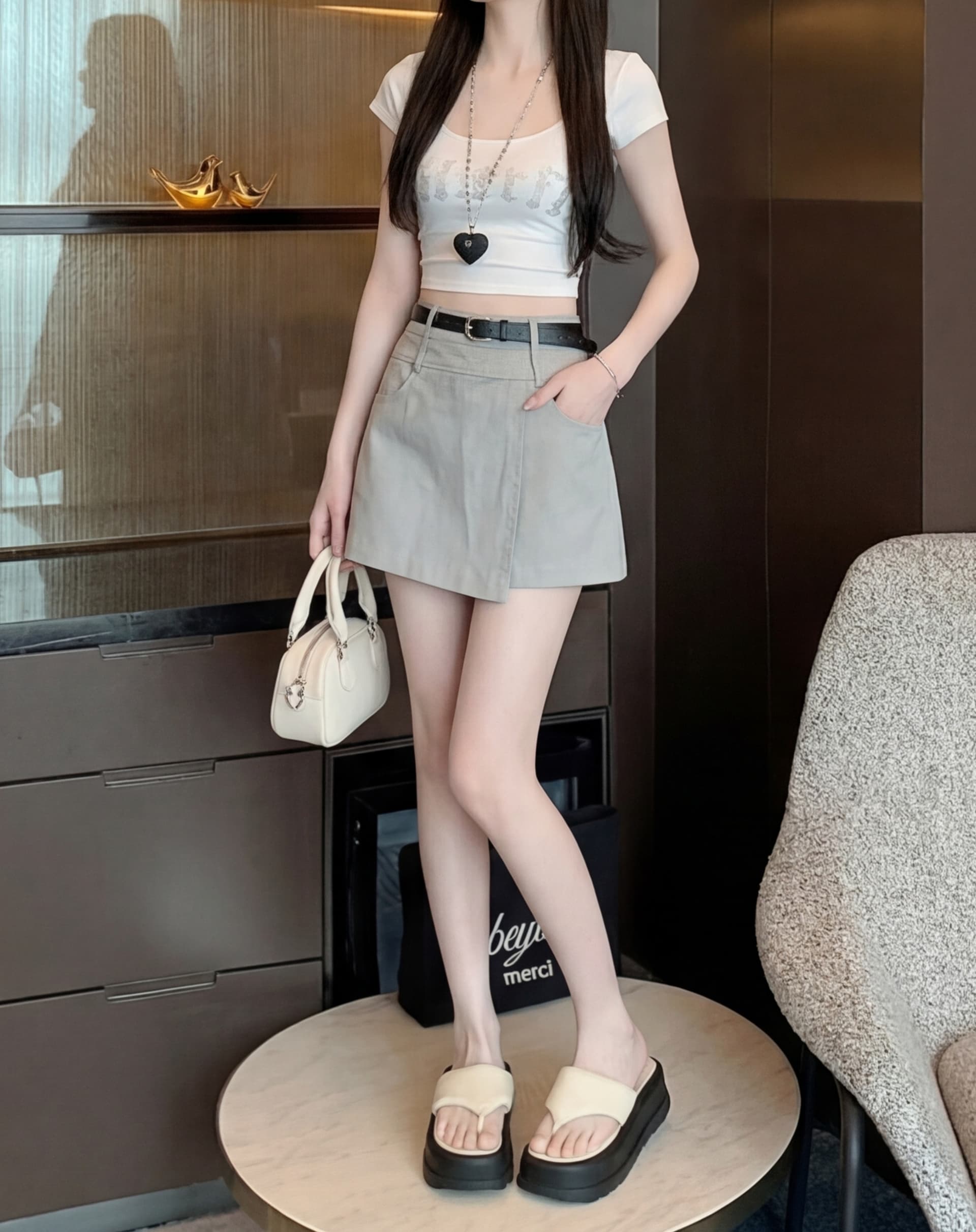 실사 2026 여름 새로운 반신 스커트 패션 몸매 가꾸기 미니멀리즘 바지 A라인 스커트 상세 이미지 6