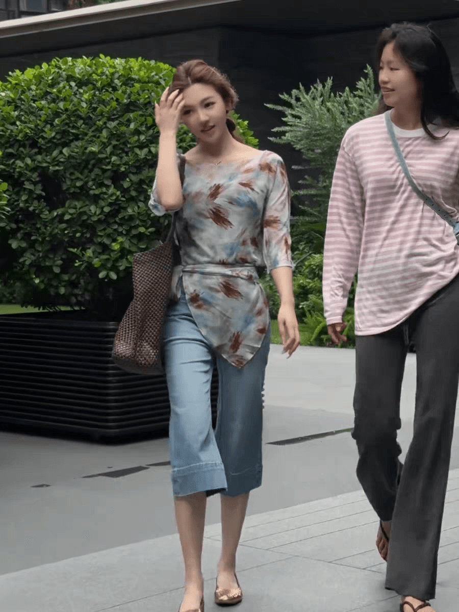 패션 우아함 품격 디자인 센스 레이스업 허리 수축 프린트 작은 셔츠 2026 여름 새로운 얇고 가벼운 다용도 블라우스 맨위 이미지 5