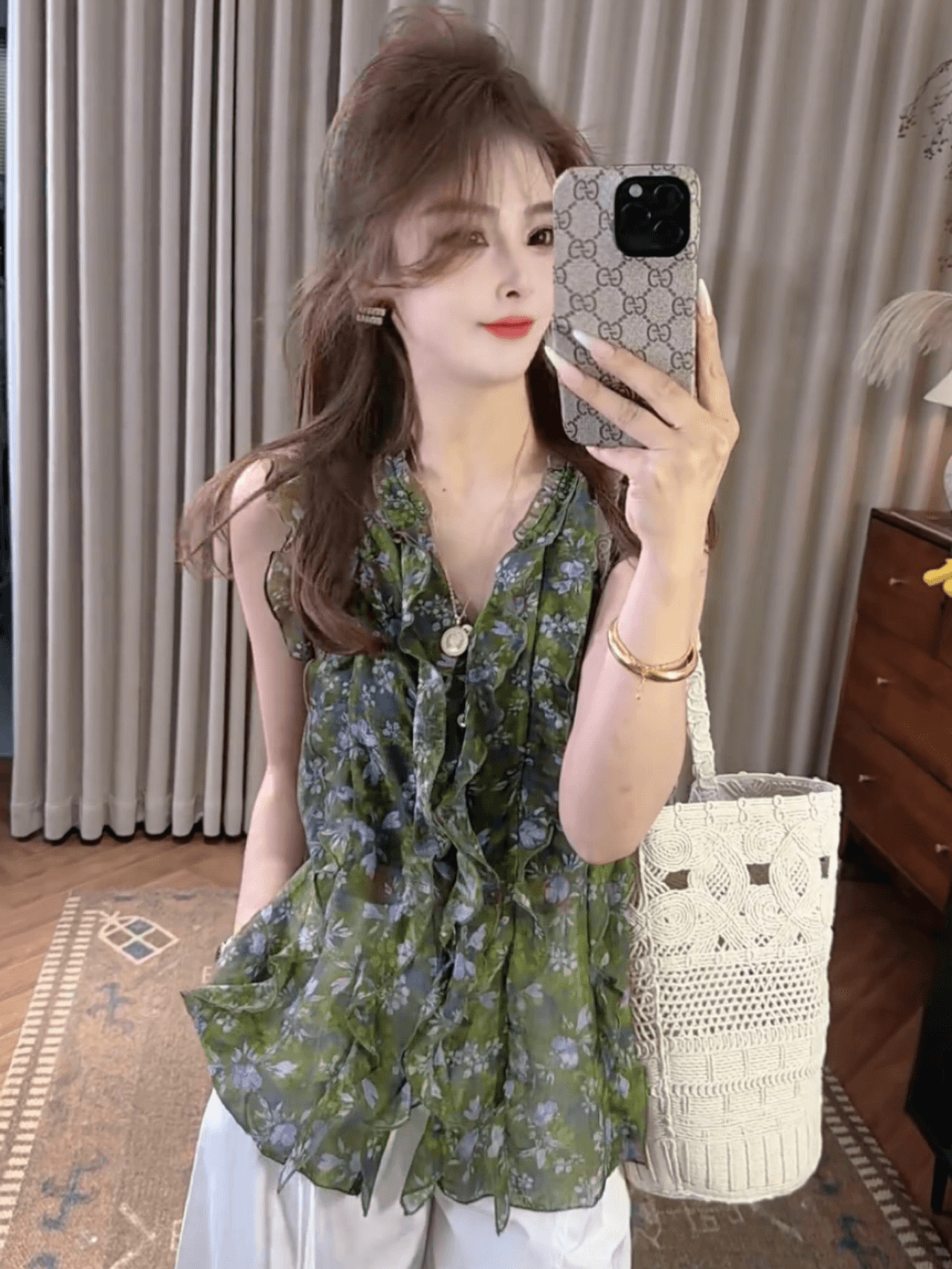 한국 스타일 레트로 프릴 꽃무늬 민소매 여성 셔츠 2026 여름 패션 외국 가스 쇼트 스타일 V넥 조끼 맨위 이미지 5