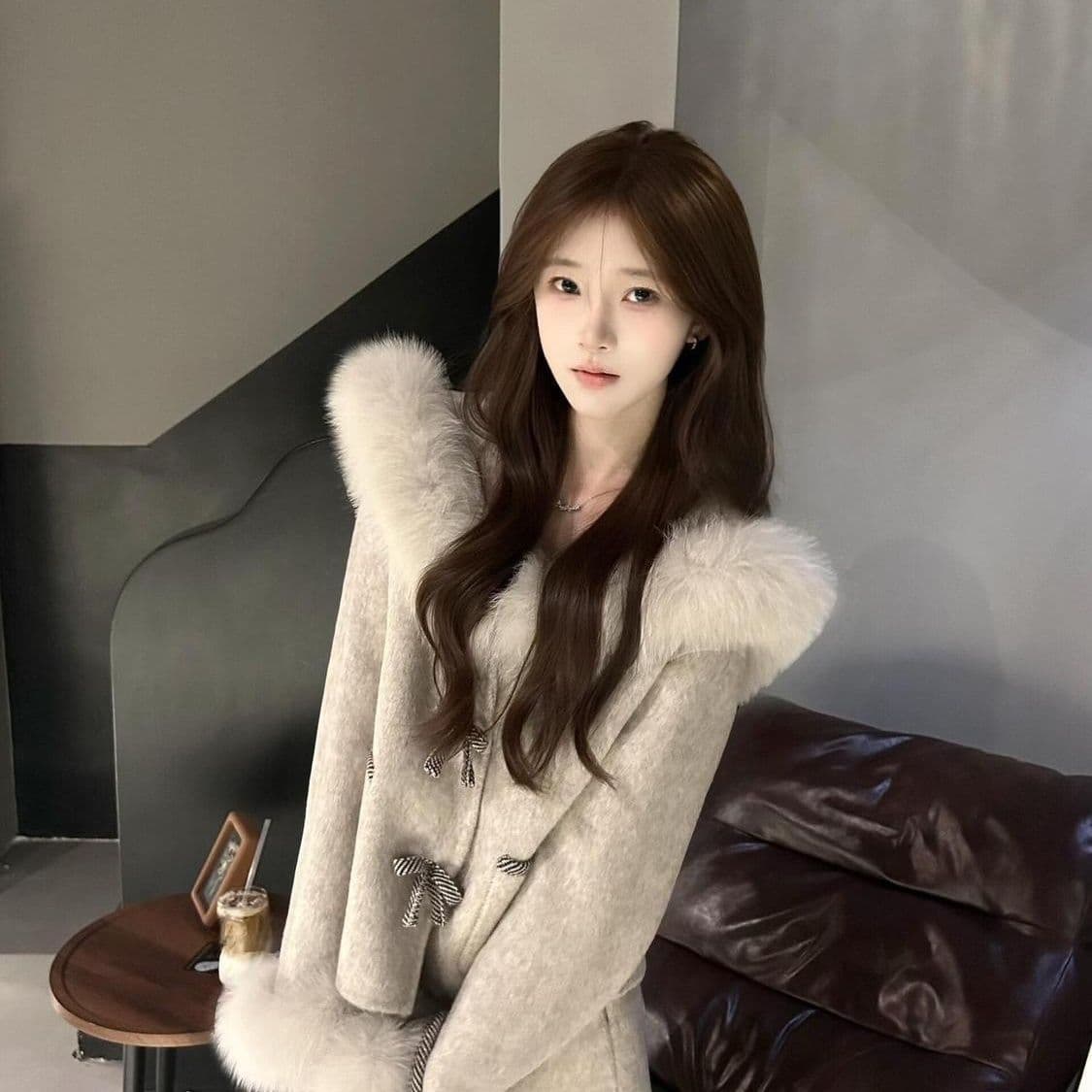 스위스 스노우 마운틴 작은 키 디자인 센스 모피 칼라 외투 모직 외투 반신 치마 세트 겨울 새로운 여성 이미지 2