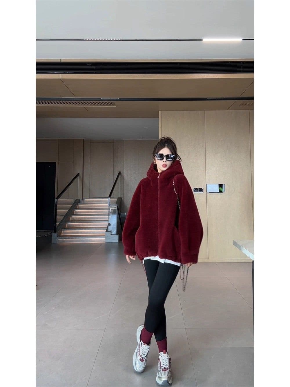 가을 겨울 소녀 두꺼운 쇼트 스타일 후드 스웨이드 원단 양털 모조 가죽 털 하나 환경 보호 모피 재킷 상세 이미지 10