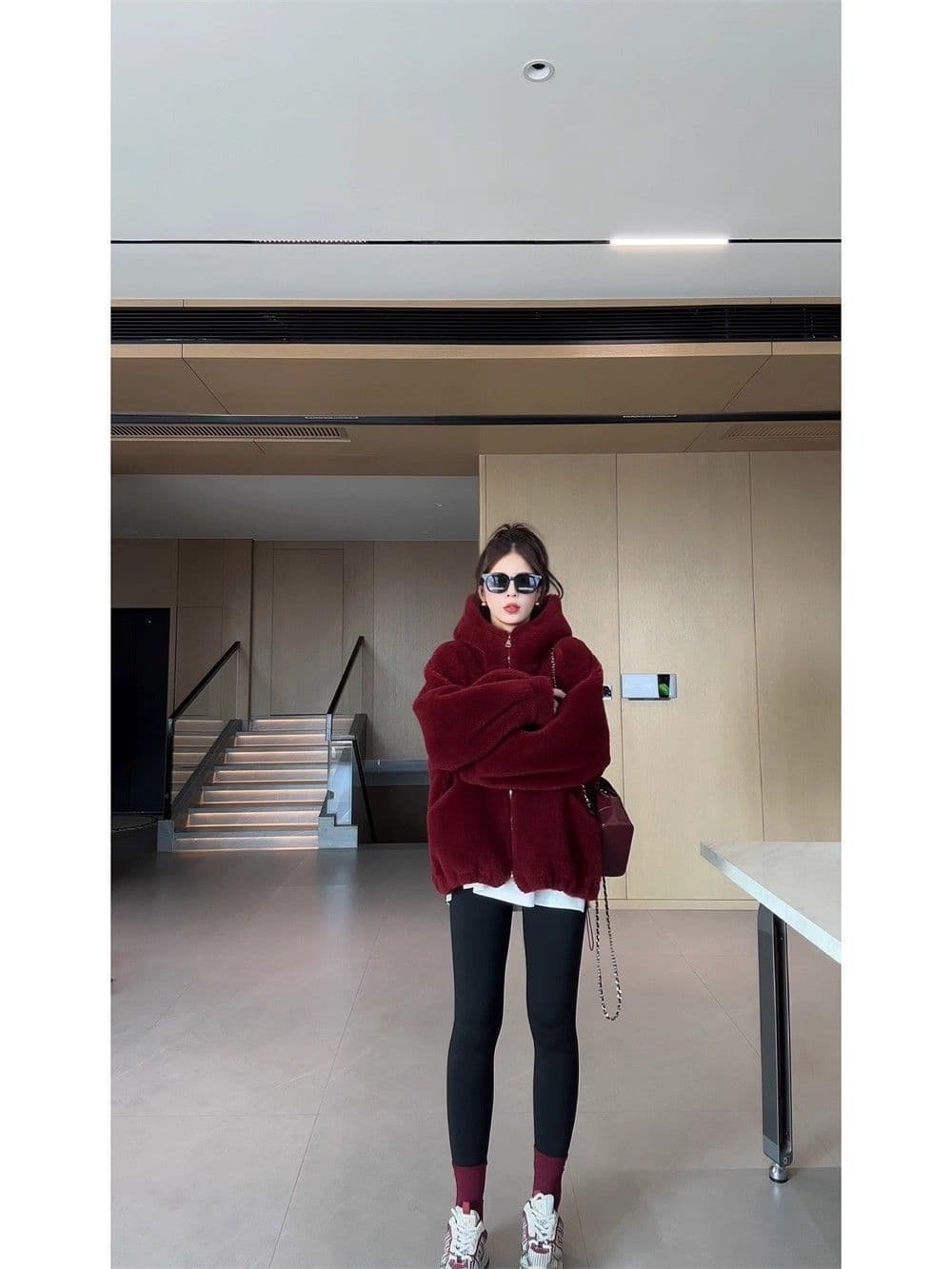가을 겨울 소녀 두꺼운 쇼트 스타일 후드 스웨이드 원단 양털 모조 가죽 털 하나 환경 보호 모피 재킷 상세 이미지 11