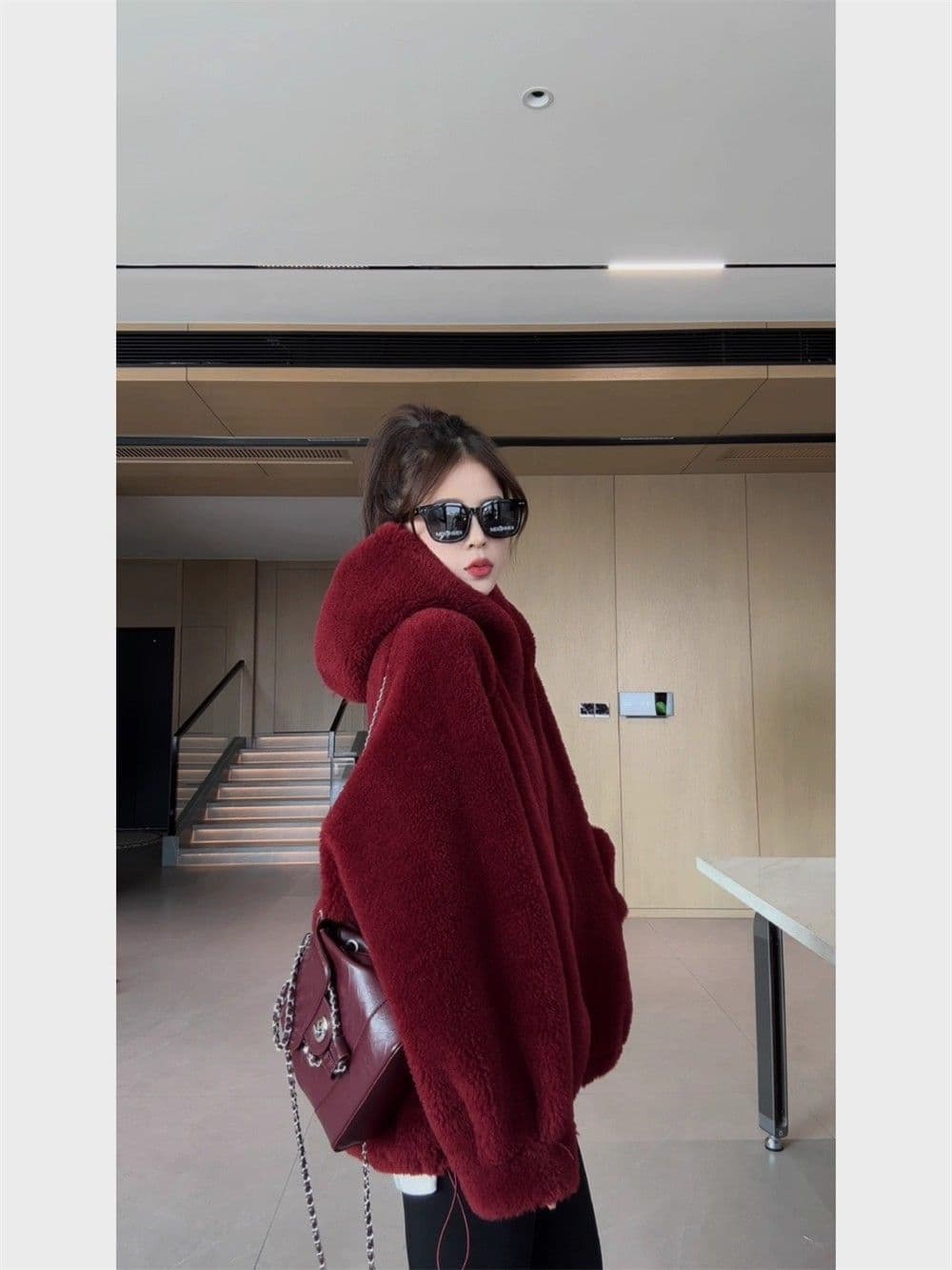가을 겨울 소녀 두꺼운 쇼트 스타일 후드 스웨이드 원단 양털 모조 가죽 털 하나 환경 보호 모피 재킷 상세 이미지 15