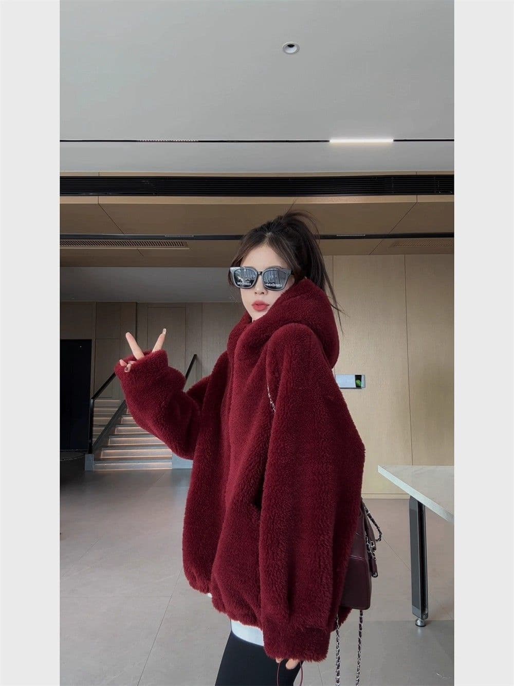 가을 겨울 소녀 두꺼운 쇼트 스타일 후드 스웨이드 원단 양털 모조 가죽 털 하나 환경 보호 모피 재킷 상세 이미지 23