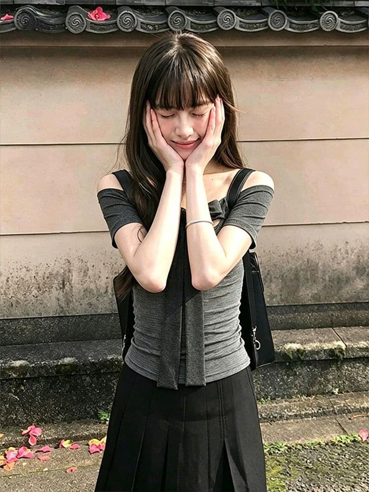 사람들 면 면 컬러 짜임 기사 회색 오프숄더 중간 소매 티셔츠 여성 여름 스트랩 몸매 가꾸기 디자인 센스 오프숄더 맨위 상세 이미지 5