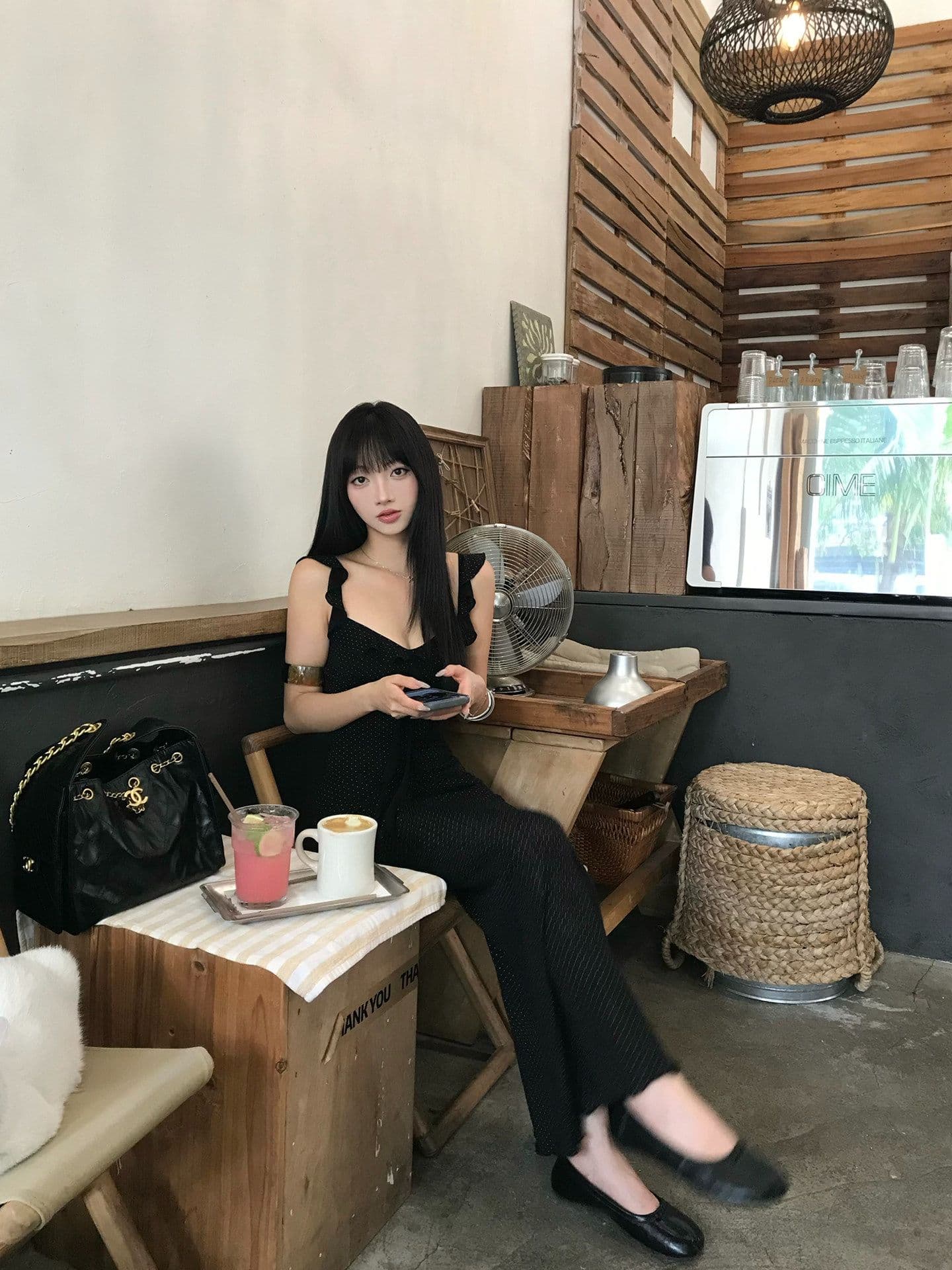 원본 품질 여성 여름 몸매 가꾸기 도트 무늬 깊은 V 넥 타이트 스커트 롱 스커트 프랑스식 검정색 작은 날다 소매 슬립 드레스 상세 이미지 13