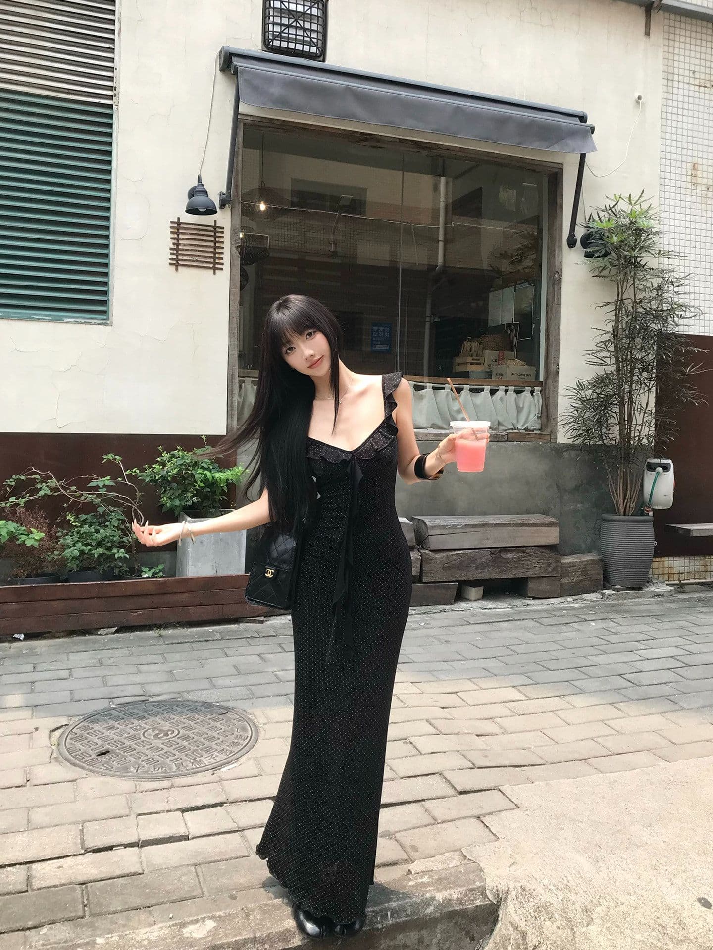 원본 품질 여성 여름 몸매 가꾸기 도트 무늬 깊은 V 넥 타이트 스커트 롱 스커트 프랑스식 검정색 작은 날다 소매 슬립 드레스 상세 이미지 24