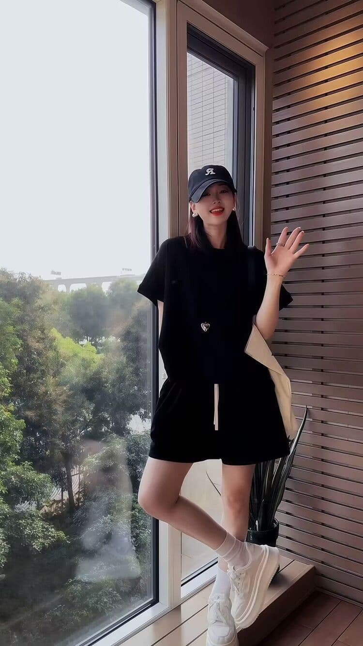 패션 세트 여성 여름 새로운 외국 가스 연령 감소 반팔 넓은 다리가 짧다. 바지 투피스 세트 상세 이미지 10