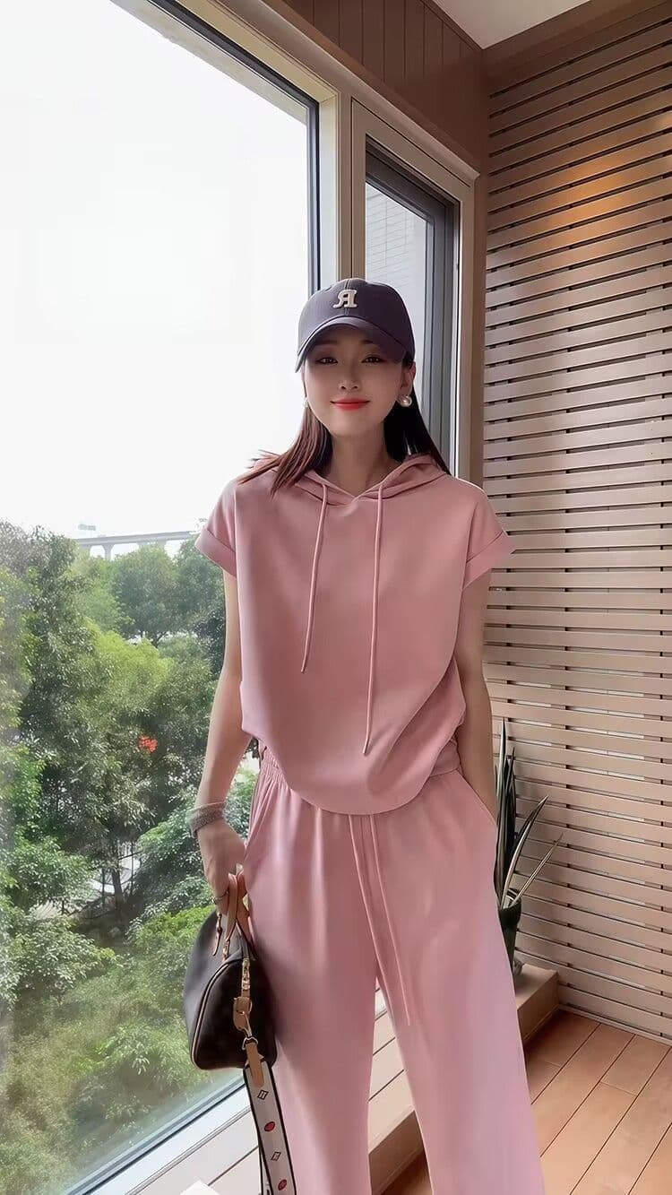 캐주얼 세트 여성 여름 새로운 디자인 센스 후드 반팔 와이드 레그 팬츠 투피스 세트 상세 이미지 3