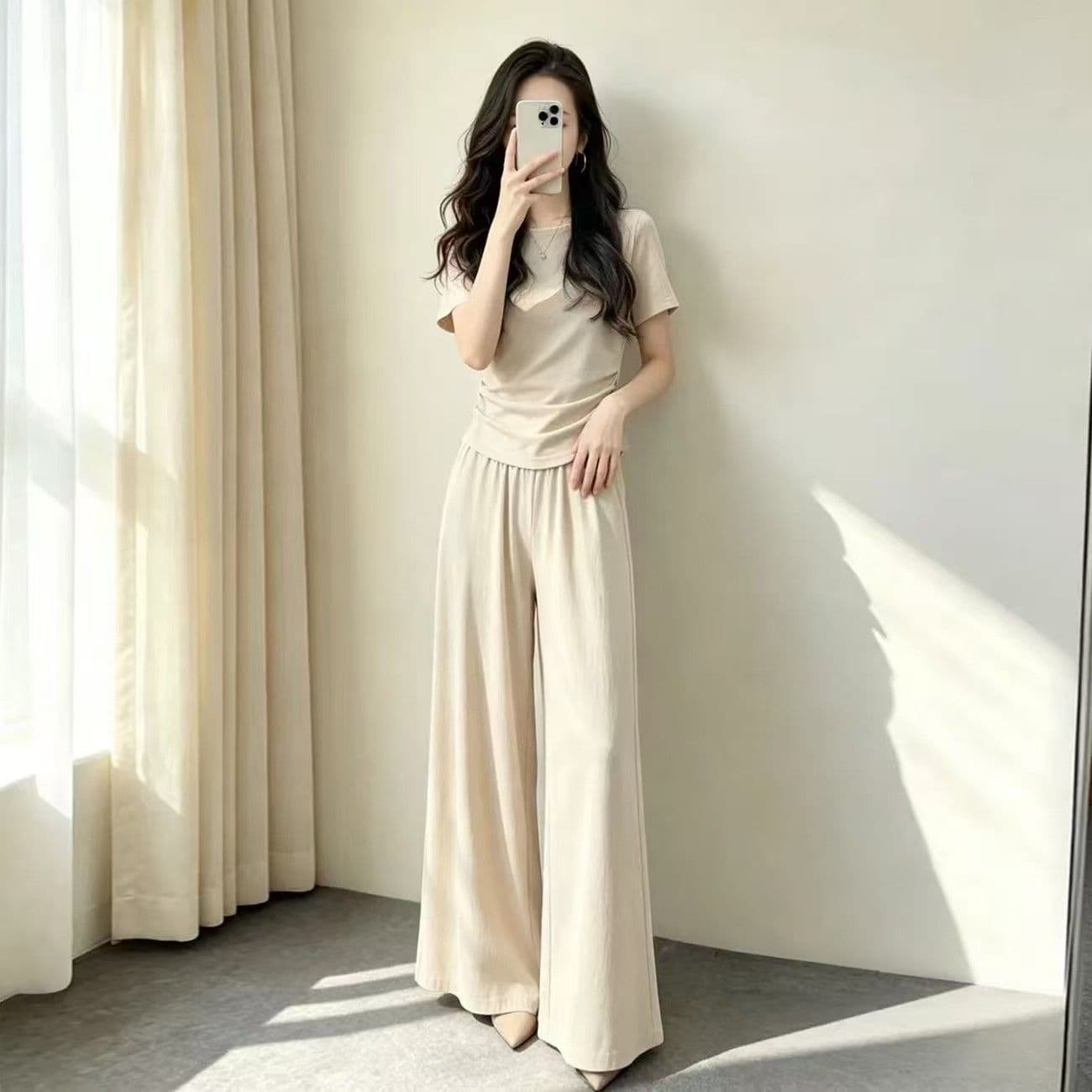 2026 새로운 슈퍼 화재 연령 감소 여름 아름다운 전체 집합 ootd 착용 가져 가라. 초여름 반팔 바지 캐주얼 세트 여성 이미지 3
