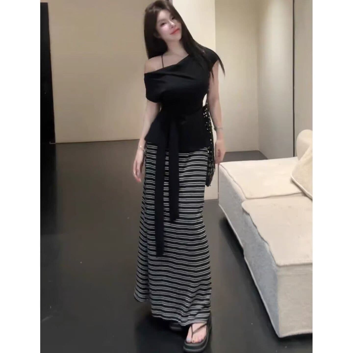 새로운 패션 느긋한 바람 보트넥 허리 수축 레이스업 맨위 허리밴드 스트라이프 반신 치마 세트 상세 이미지 1