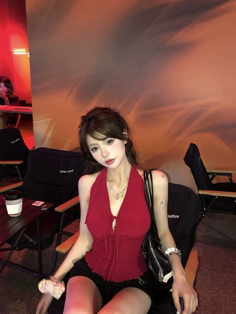 쉬폰 원단 캐미솔 여름 2026 새로운 아름다움 뒤로 핫걸 착용 가져 가라. 빨간색 민소매 행침 목 맨위 여성 상세 이미지 5