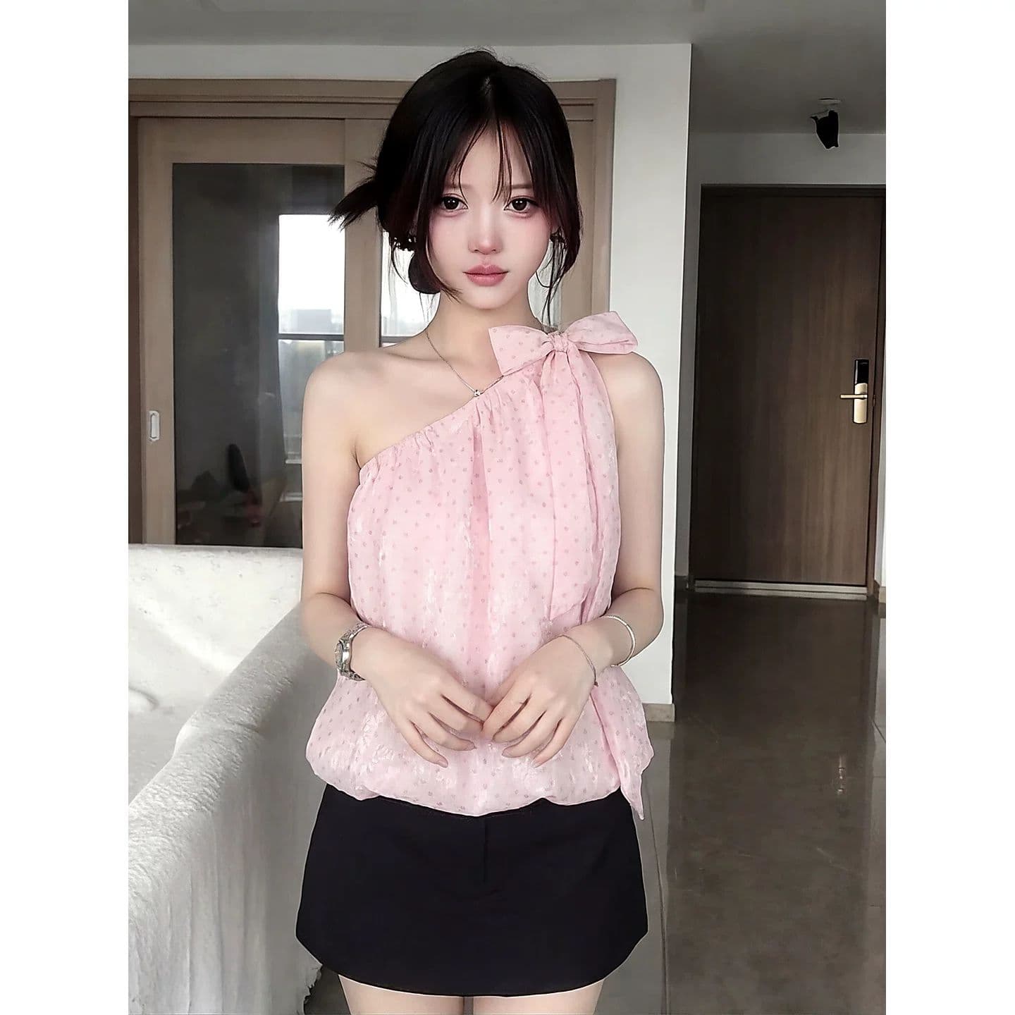 원본 자카드 핑크색 비스듬한 어깨 레이스업 캐미솔 여름 외출용 슬림해 보이는 오프숄더 민소매 꽃밭 맨위 상세 이미지 5