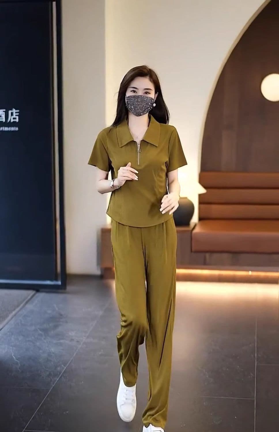 패션 운동복 세트 여성 2026 여름 새로운 외국 가스 연령 감소 캐주얼 와이드 레그 팬츠 투피스 세트 상세 이미지 2