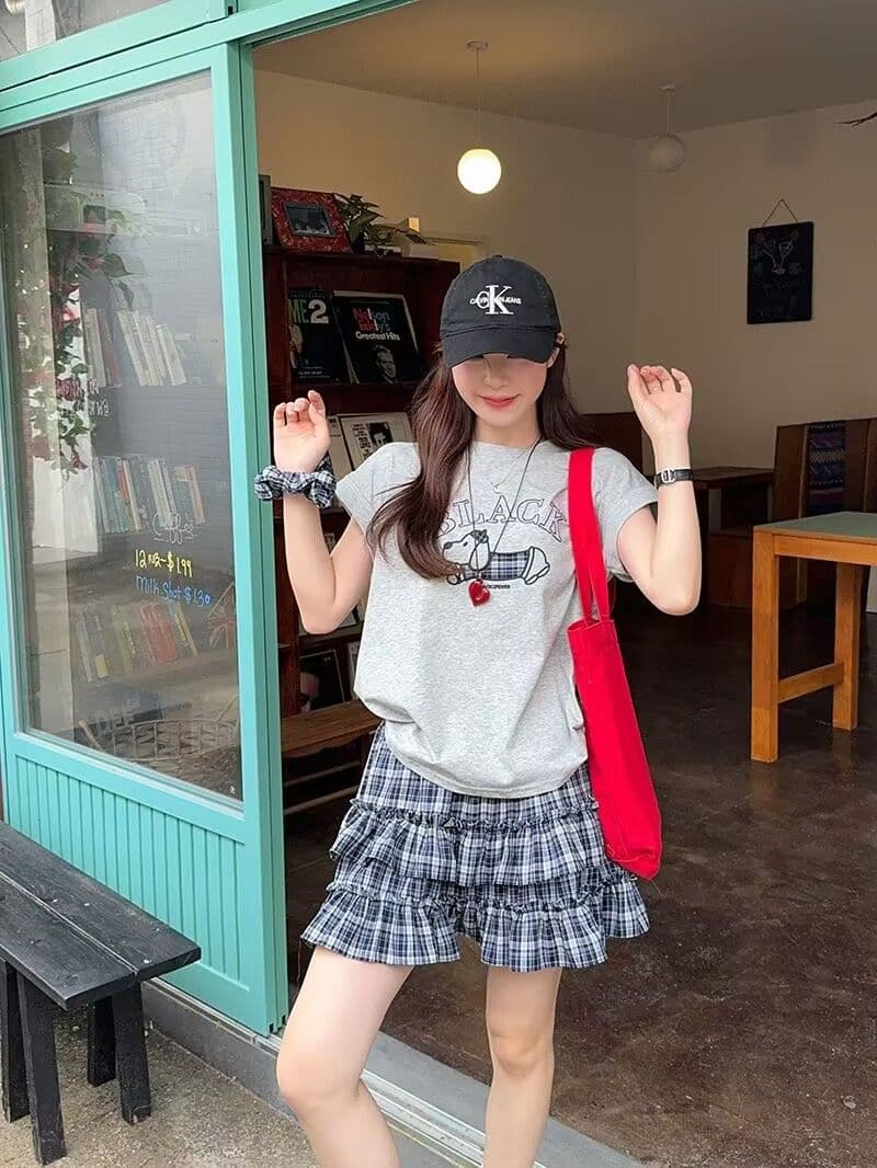 패션 세트 여성 여름 새로운 자수 반팔 케이크 체크무늬 미니 스커트 투피스 세트 상세 이미지 3