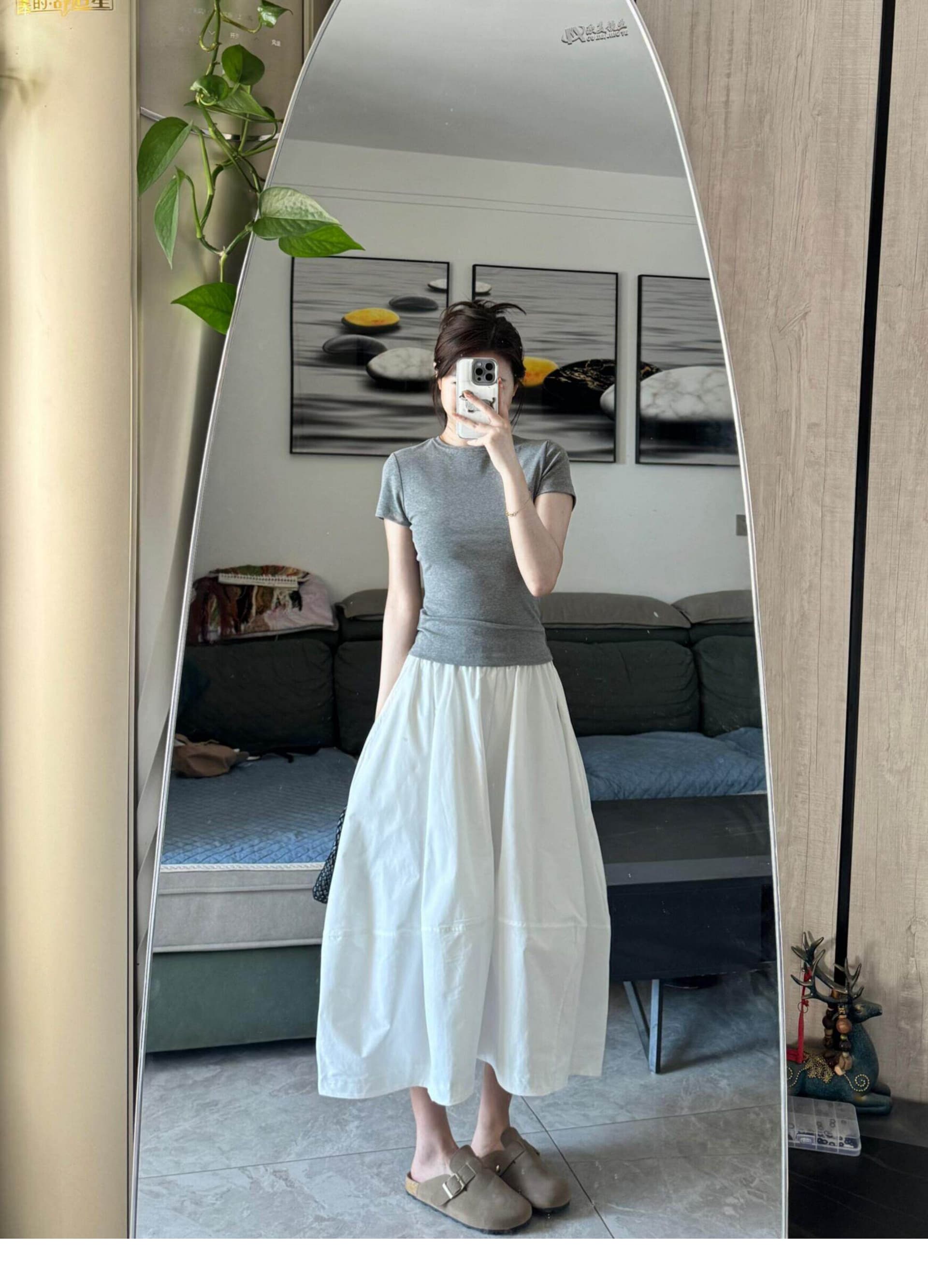 한 부서 느슨함 센스 캐주얼 스포츠 슈트 여성 여름 미니멀리즘 몸매 가꾸기 반팔 티셔츠 한 마디 반신 롱 스커트 투피스 세트 상세 이미지 6
