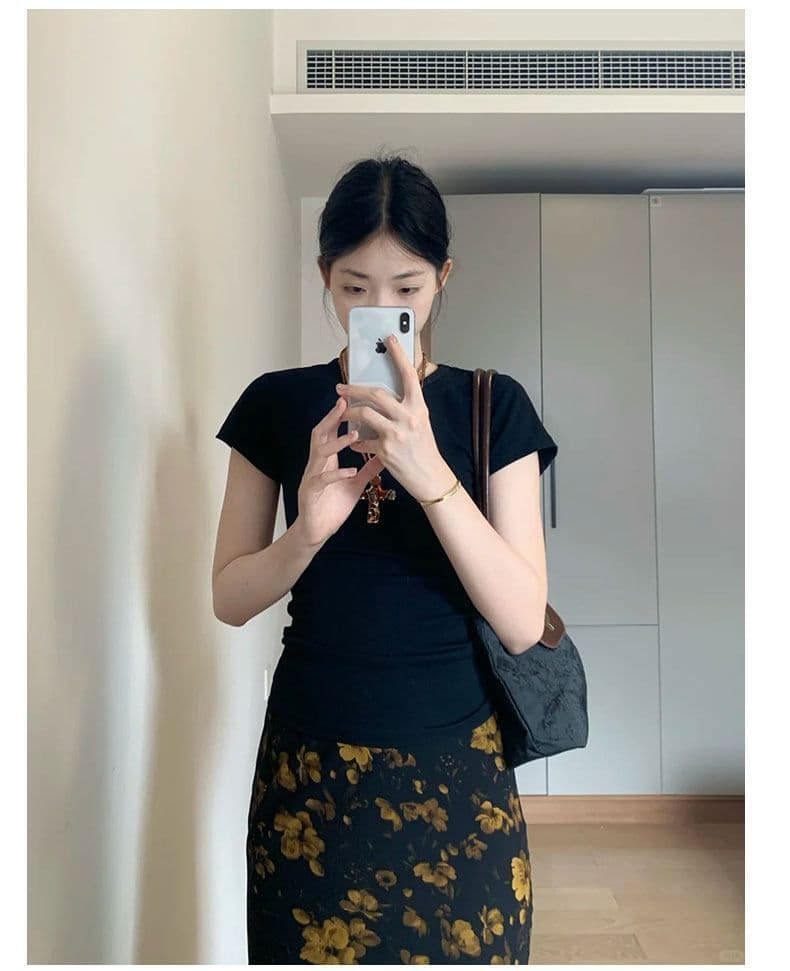 검정색 꽃무늬 인어 꼬리 반신 스커트 여성 초기 여름 로얄 자매 빛 요리 한 아름다운 작은 치마 세트 롱 코트 타이트 스커트 롱 스커트 상세 이미지 4