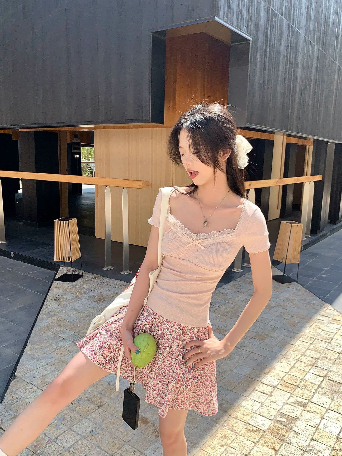 원본 원단 것 한 부서 부드러운 레이스 조각 리브 순수한 욕망 바람 핑크색 레이스 반팔 티셔츠 여성 의류 여름 상세 이미지 11