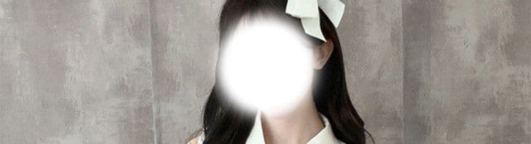 달콤함 클리어 부서 디자인 센스 오프숄더 반팔 여성 셔츠 여름 2026 새로운 하이웨이스트 슬림해 보이는 반 스커트 투피스 세트 상세 이미지 3