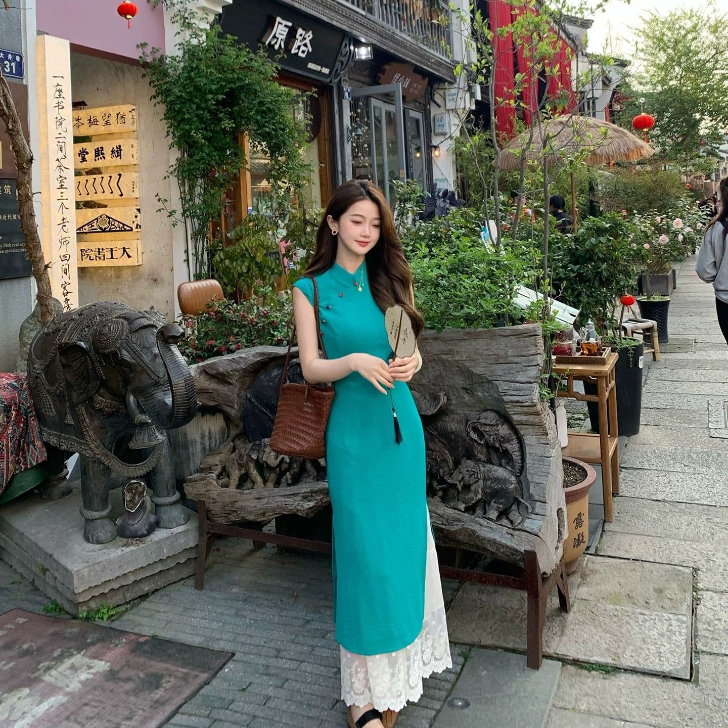 새로운 중식 국풍 부드러운 디스플레이 화이트 녹색 얼음 실크 주름 개선 치파오 반팔 품격 몸매 가꾸기 슬림해 보이는 드레스 상세 이미지 8