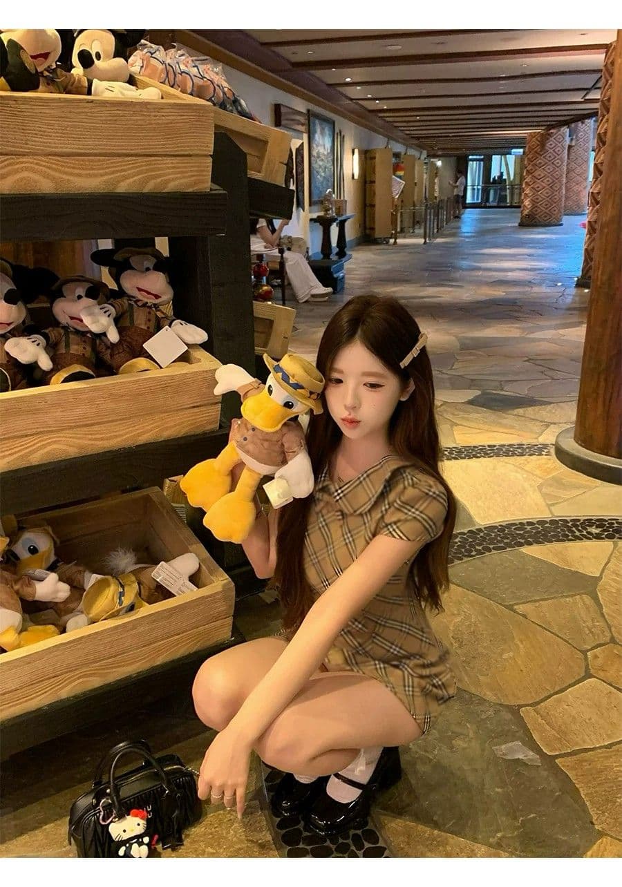 중년 소녀 치마 허리 수축 베이비 칼라 체크무늬 치마 천 골드 센스 달콤함 드레스 슬림해 보이는 섹션 슈퍼 잘 생긴 여성 의류 상세 이미지 6