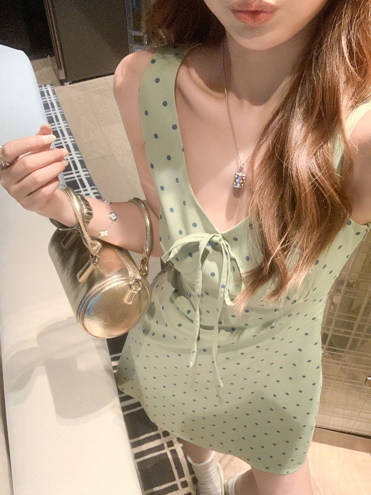 한 부서 도트 무늬 녹색 V넥 캐미솔 여성 드레스 여름 허리 수축 한 마디 미니 스커트 치마 이미지 3