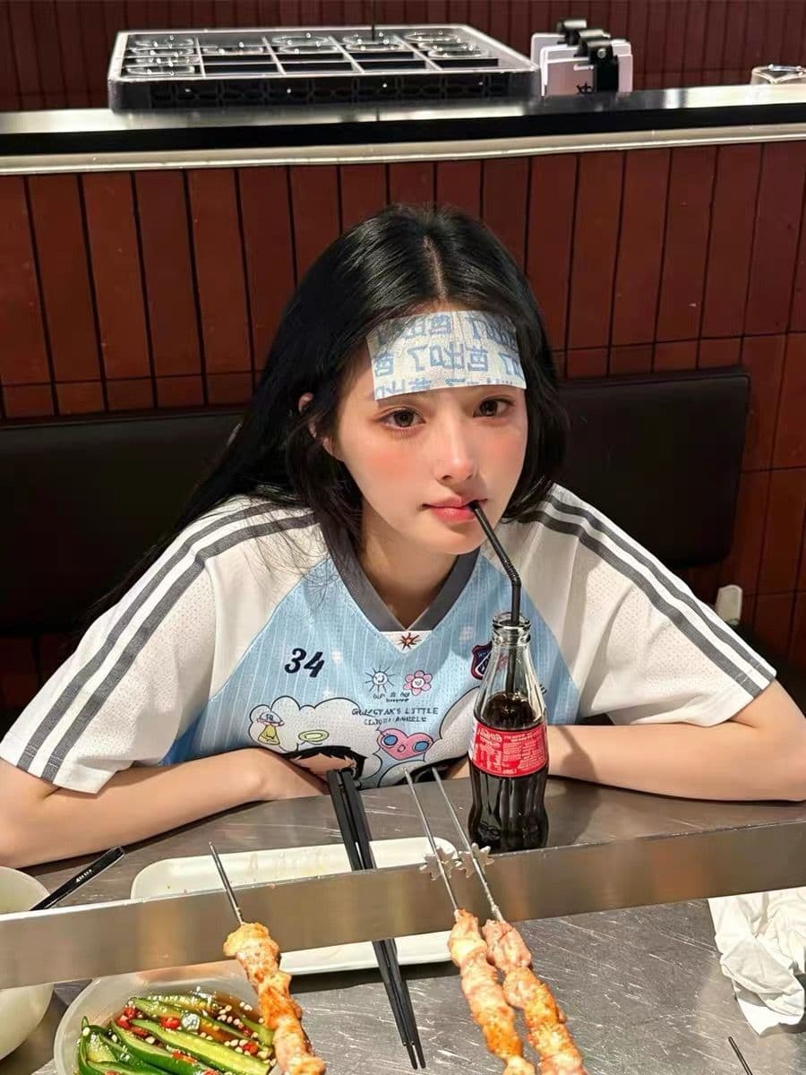 색상 차이 없음 원본 명중 에디션 루즈핏 에디션 원단 V넥 반팔 티셔츠 여성 이미지 2
