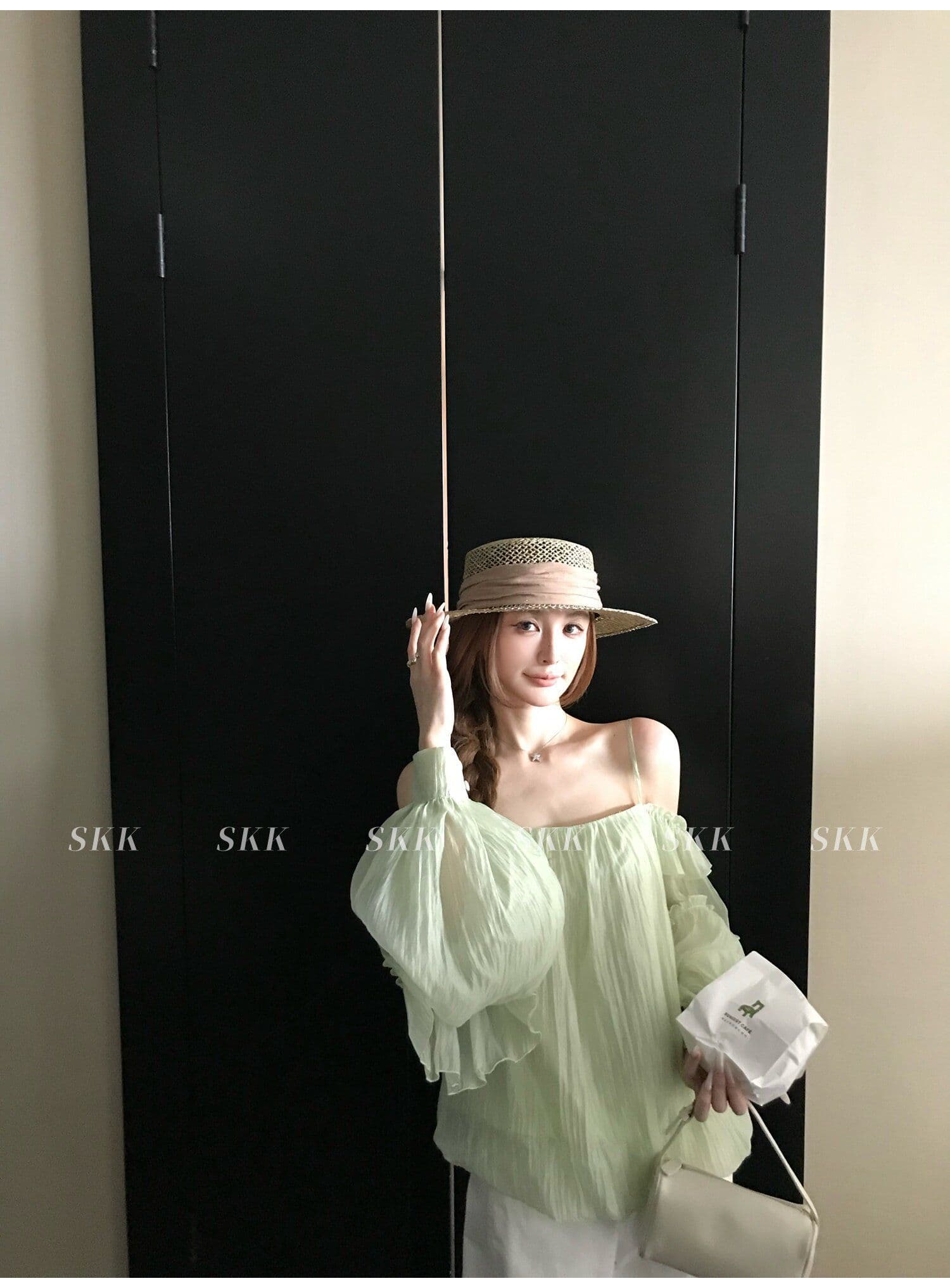 프랑스식 녹색 프릴 오프숄더 여성 셔츠 여름 고급 센스 루즈핏 슬림해 보이는 오프숄더 슬립 쉬폰 톱 상세 이미지 7