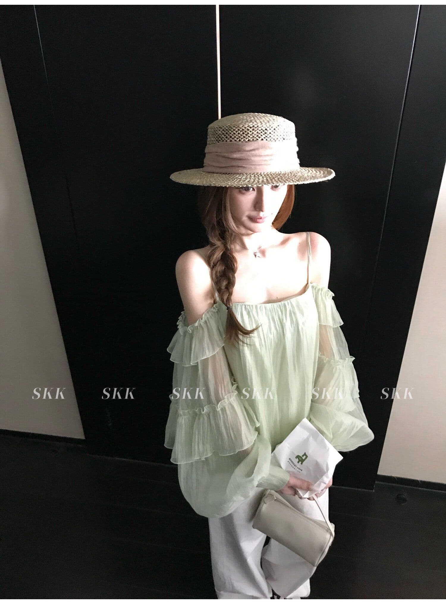 프랑스식 녹색 프릴 오프숄더 여성 셔츠 여름 고급 센스 루즈핏 슬림해 보이는 오프숄더 슬립 쉬폰 톱 상세 이미지 27