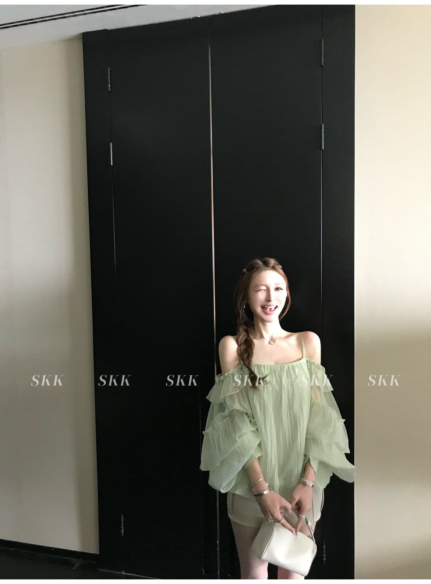 프랑스식 녹색 프릴 오프숄더 여성 셔츠 여름 고급 센스 루즈핏 슬림해 보이는 오프숄더 슬립 쉬폰 톱 상세 이미지 38
