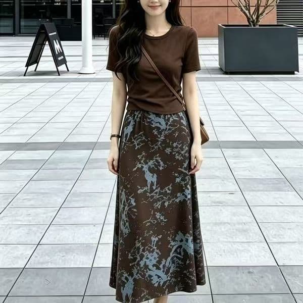 패션 세트 드레스 여성 2026 여름 새로운 외국 가스 슬림해 보이는 반팔 티셔츠 꽃무늬 반신 스커트 품격 투피스 세트 상세 이미지 11