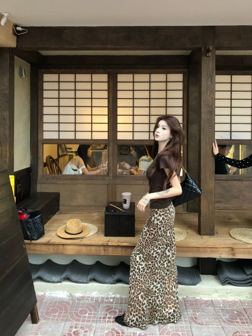 여름 한 부서 폭발 순수한 욕망 커피 색상 반팔 레오파드 무늬 다용도 하이웨이스트 롱 스커트 슬림해 보이는 패션 투피스 슈트 트렌디 상세 이미지 8