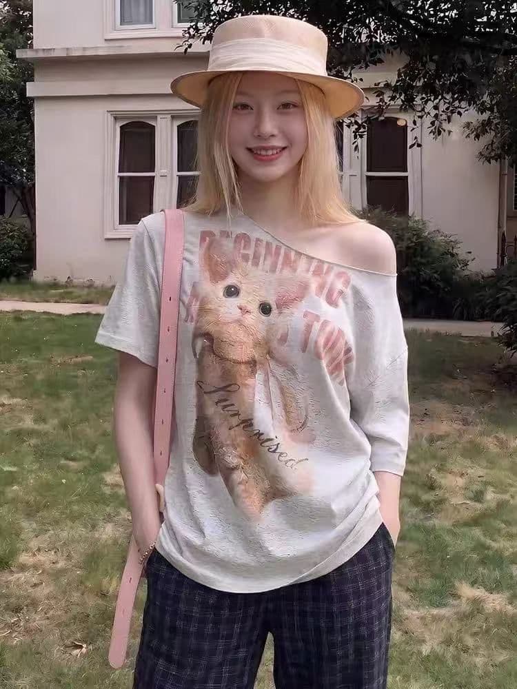 220g 순면 프린트 알파벳 비스듬한 어깨 새는 어깨 반팔 티셔츠 여성 이미지 3