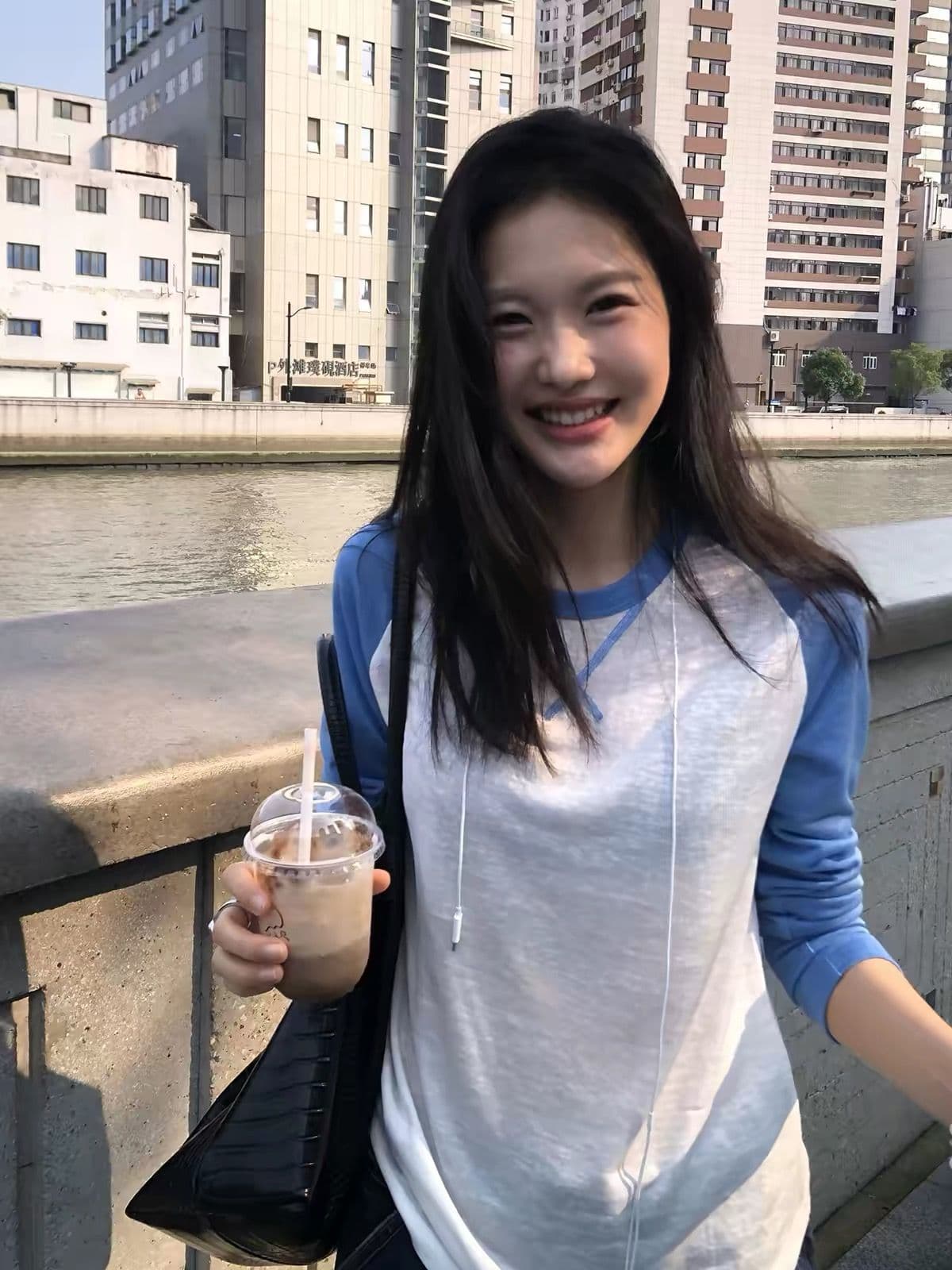 눈꽃 면 반팔 티셔츠 이미지 3