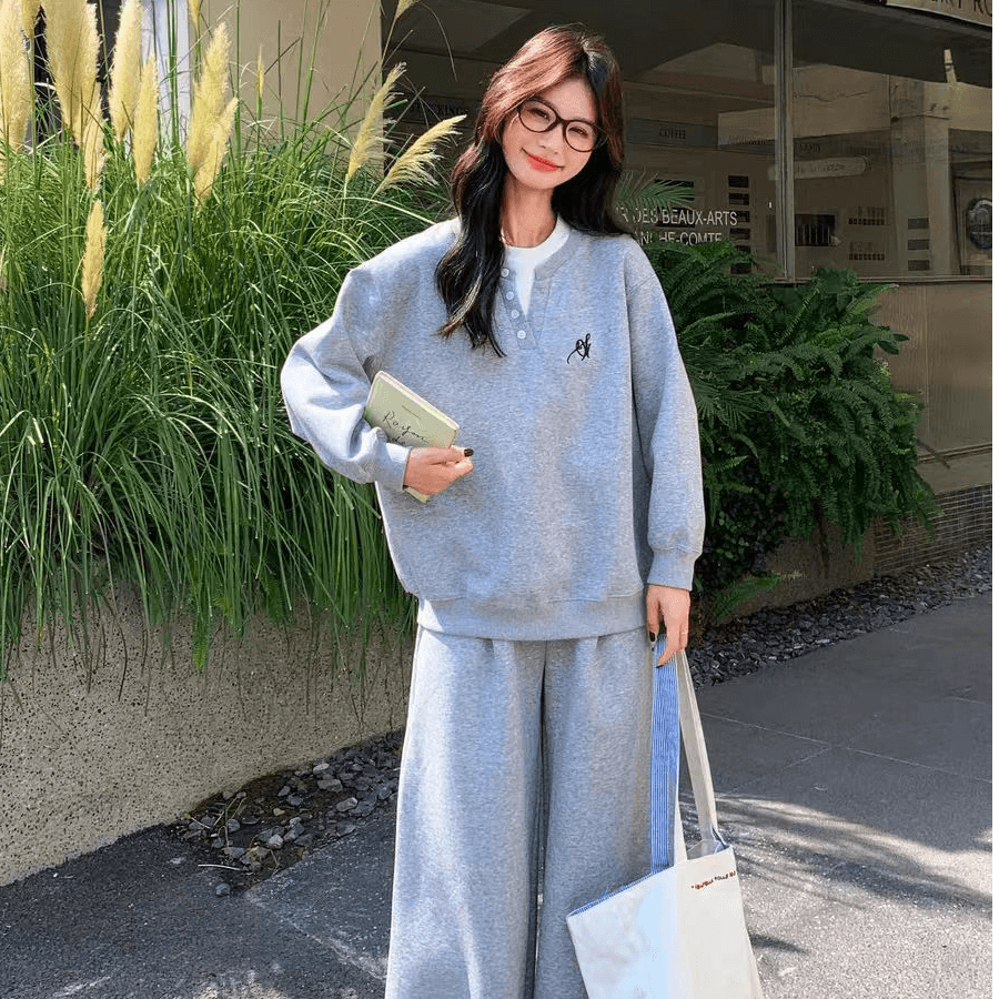 2026 가을 봄 새로운 레트로 패션 라운드 넥 단색 작은 루즈핏 미니멀리즘 재킷 재킷 느긋한 센스 캐주얼 세트 이미지 2