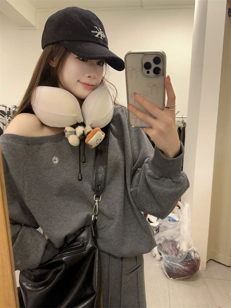 느슨함 센스 오프숄더 풀오버 긴팔 후드티 루즈핏 단색 다용도 캐주얼 긴 바지 여성 가을 겨울 새로운 패션 세트 상세 이미지 26