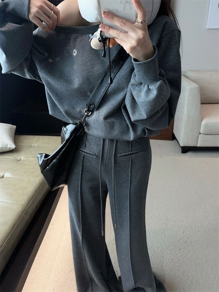 느슨함 센스 오프숄더 풀오버 긴팔 후드티 루즈핏 단색 다용도 캐주얼 긴 바지 여성 가을 겨울 새로운 패션 세트 상세 이미지 28
